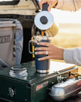 YETI Rambler 20 Oz Travel Mug (Navy)