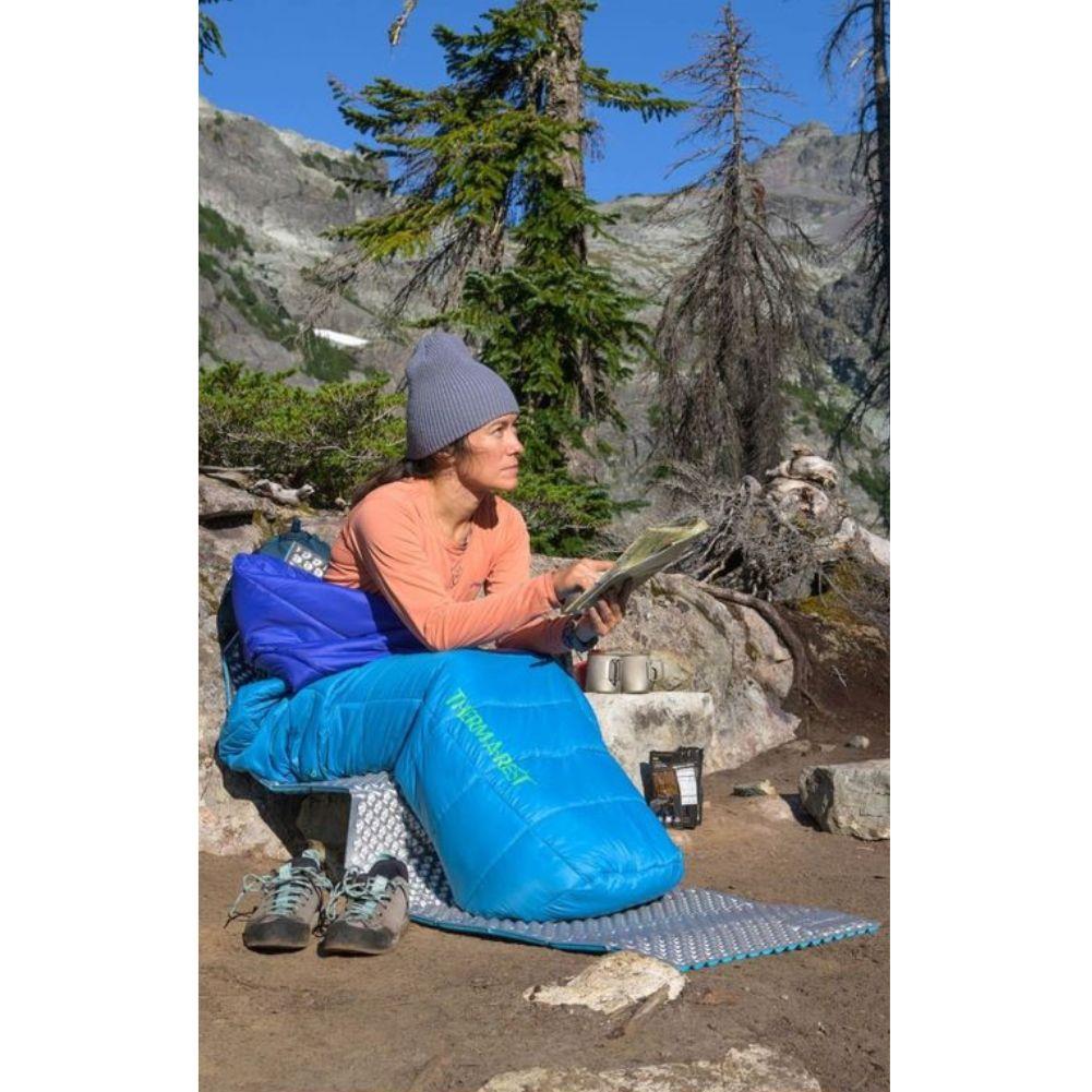 Therm-a-Rest Z Lite SOL Sleep Mat - Regular (Blue/Silver) person