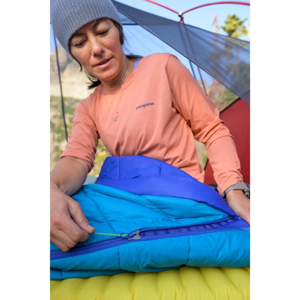 Thermarest NeoAir XLite NXT Sleeping Mat (Regular Short) women using it