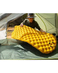 Sea To Summits Ultralight XR Insulated Air Sleeping Mat - Regular (Arrowwood) tent