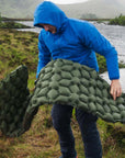 Highlander Nap-Pak Inflatable Sleeping Mat (Deep Blue) carry