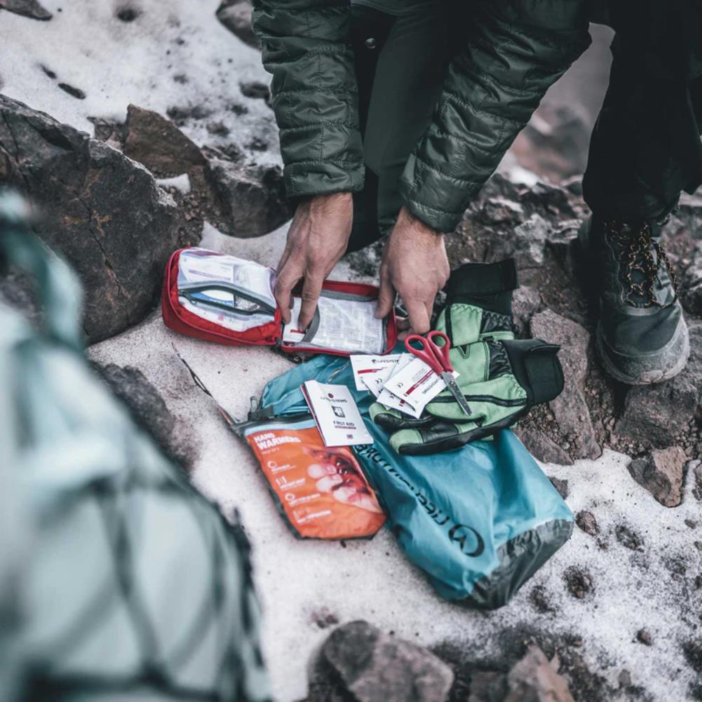 Lifesystems Trek First Aid Kit rocks