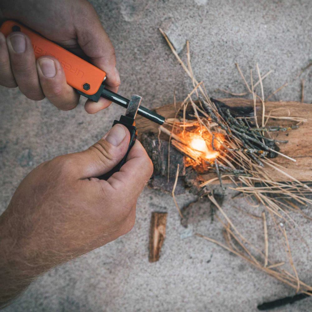 Lifesystem Dual Action Fire Starter spark