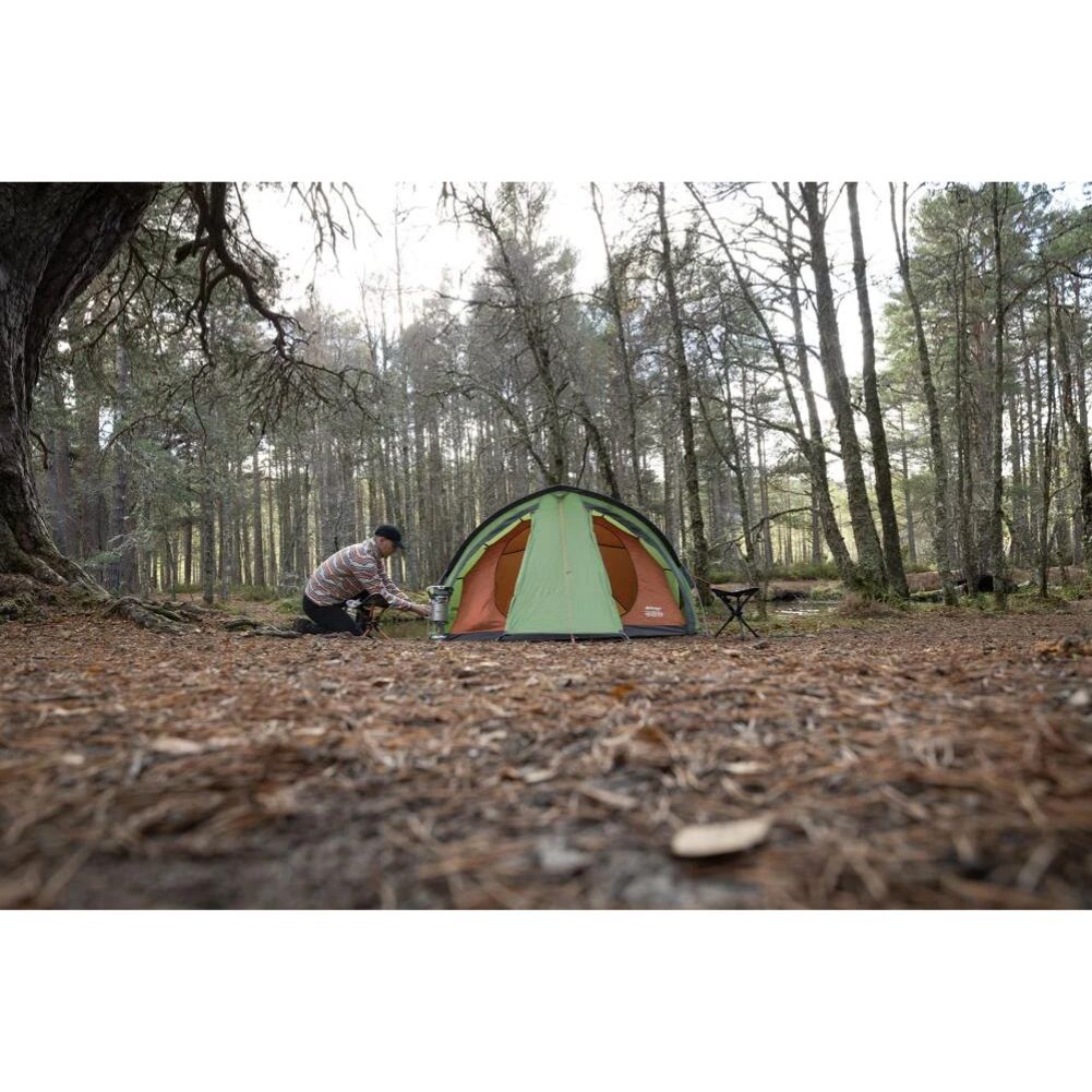 Vango Helvellyn 300 Trekking Tent - 3 Man Semi-Geodesic Tent (Pamir Green)