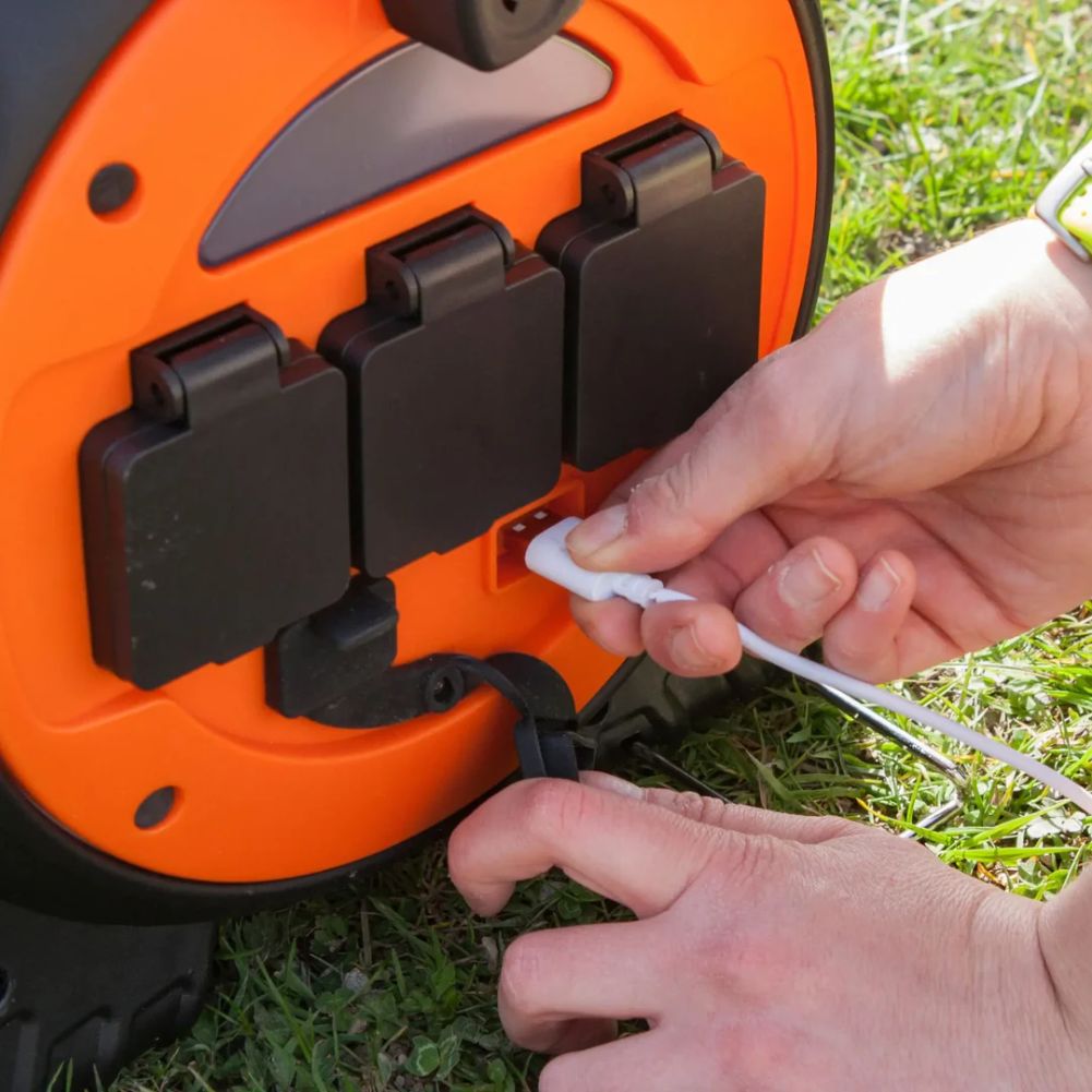Vango Voltaic Caravan Electric Cord Roll Away