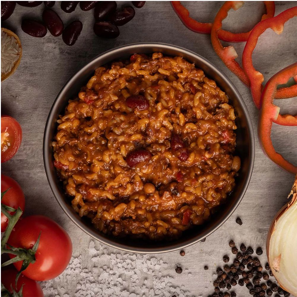 Wayfayrer Chilli Con Carne & Rice - Outdoor Camping Ready to Eat Meal Pouch pot
