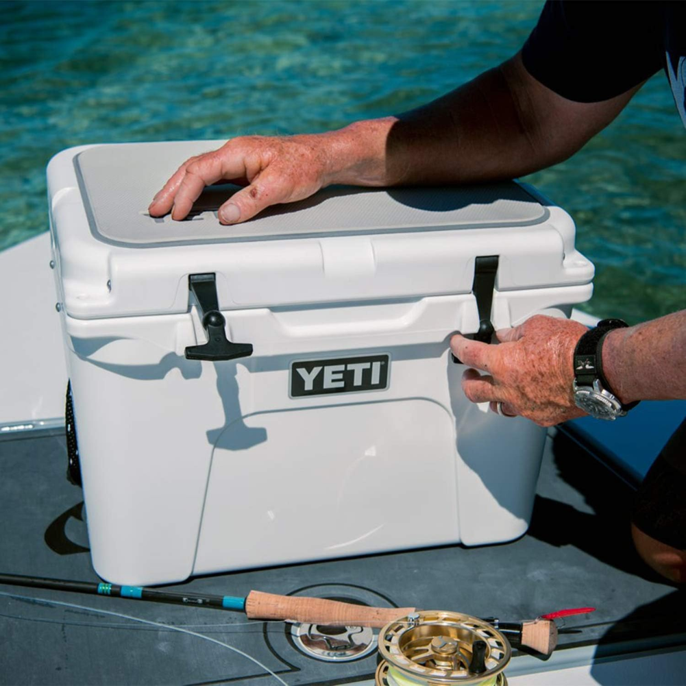 Yeti Tundra 35 Cool Box (Navy)