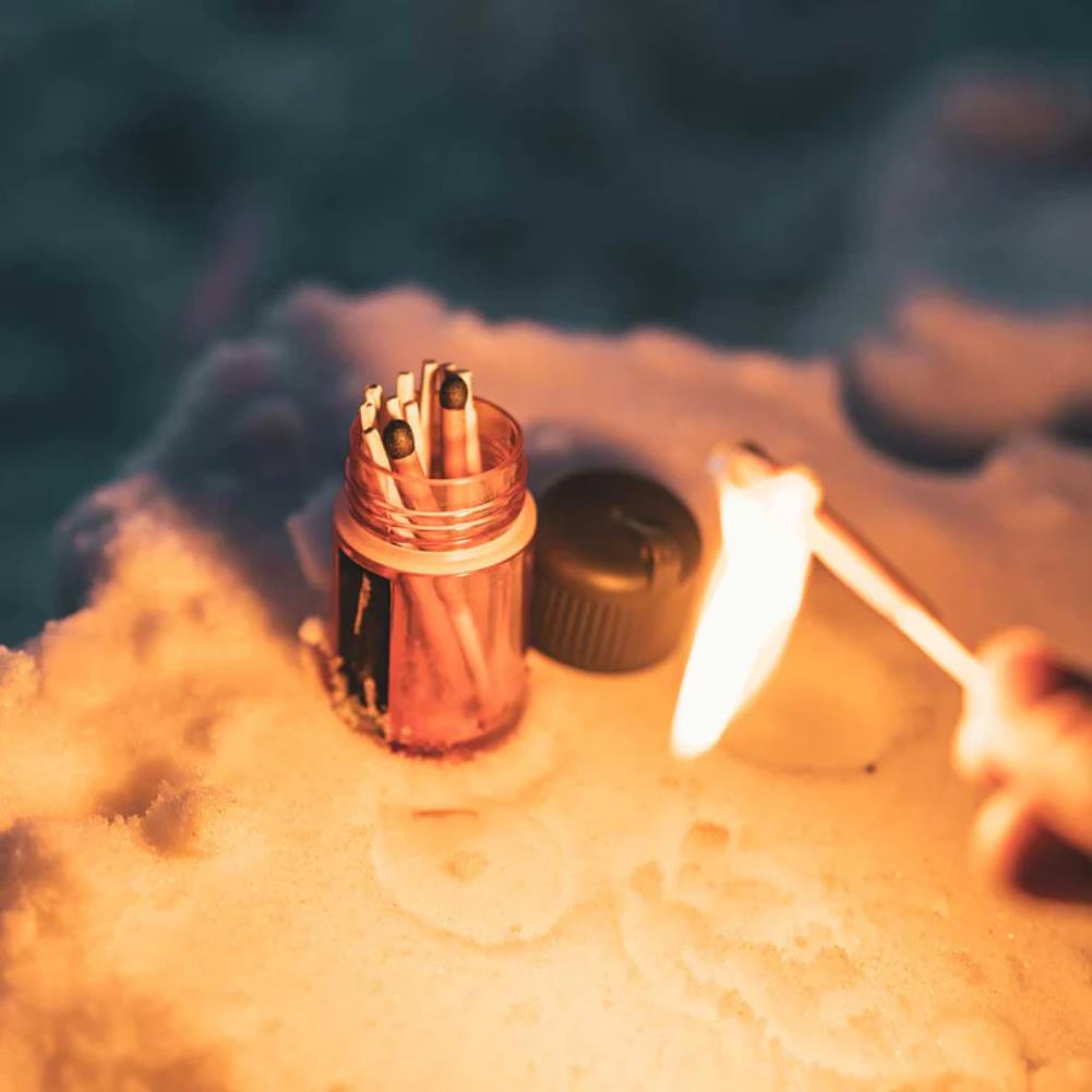 Lifesystems Stormproof Matches fireee