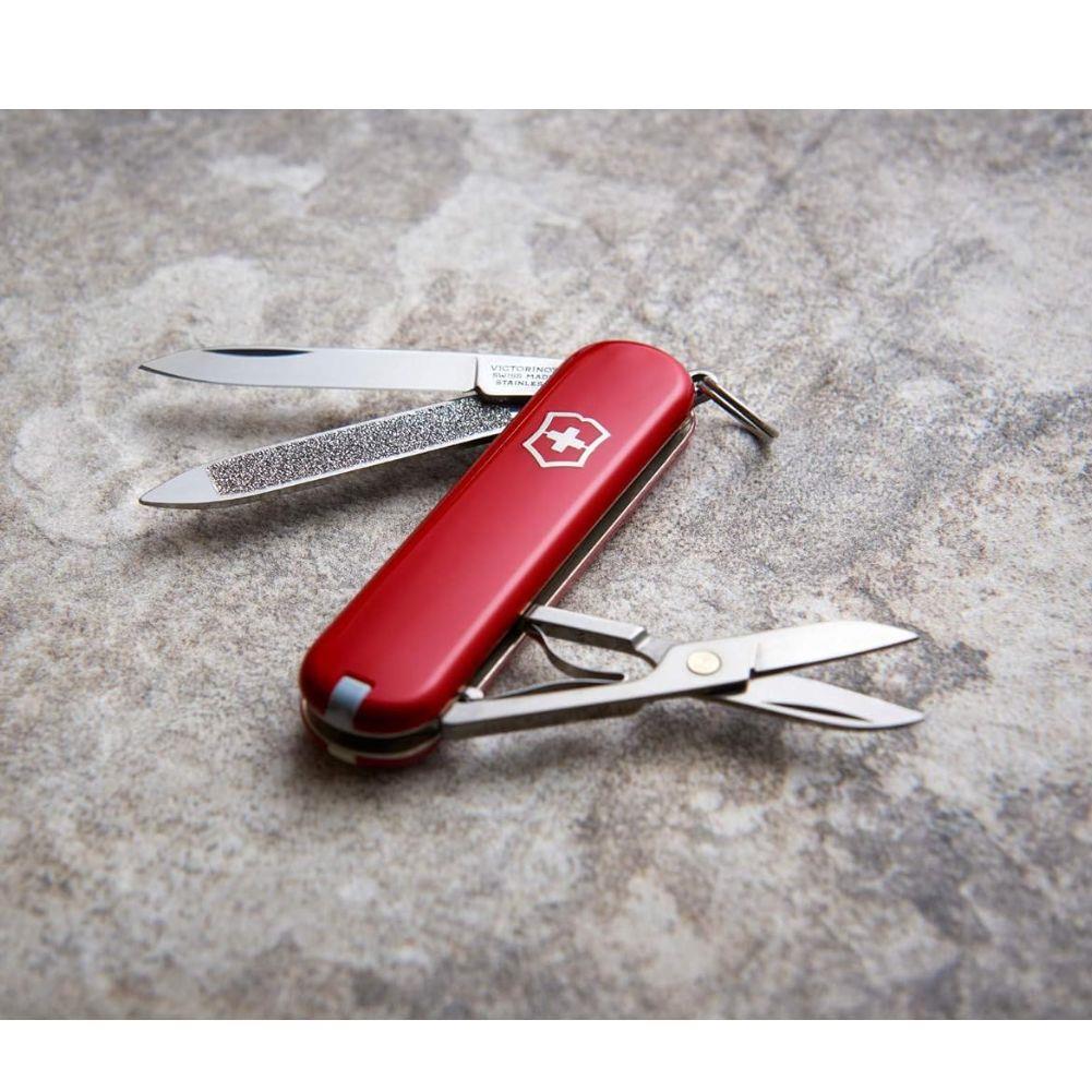 Victorinox Classic SD Swiss Army Knife (Red)