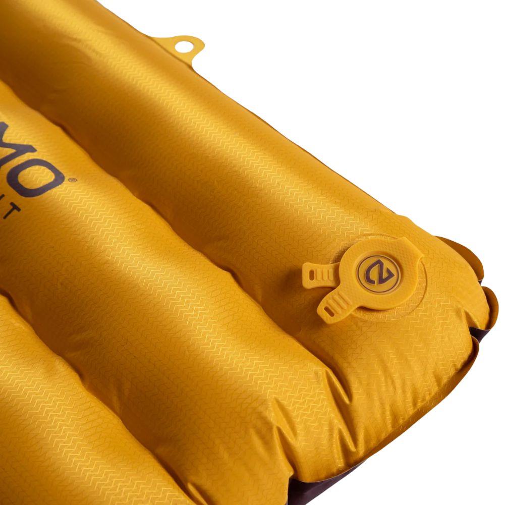 Nemo Equipment Tensor Trail Ultralight Insulated Sleeping Pad (Regular Mummy) Valve