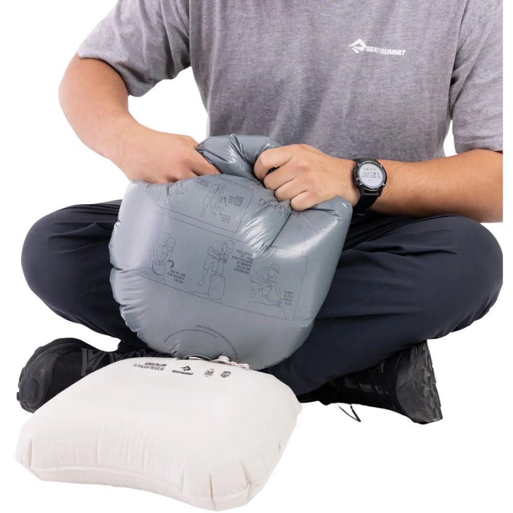 Sea To Summit Aeros Ultralight Pillow - Regular (Turkish Tile Blue) blow