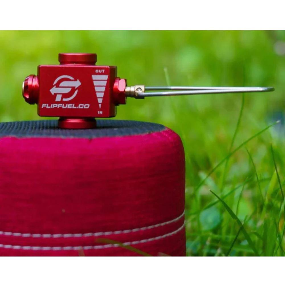 Jetboil Crunchlt Fuel Can Recycling Tool grass