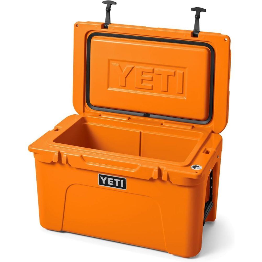 Yeti Tundra 45 Cool Box (King Crab) open