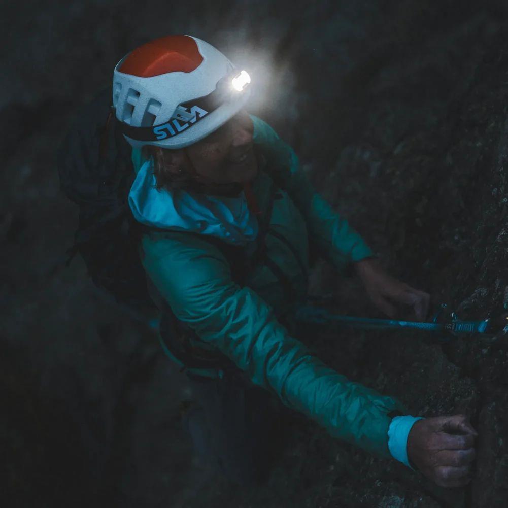 Silva Seek 600 Rechargeable Headtorch (Midnight) dark